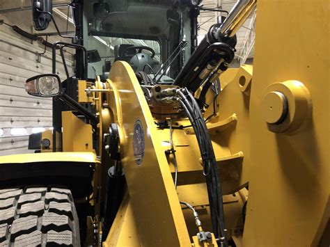 cat skid steer hydraulic quick attach problems|cat hydraulic quick connect stuck.